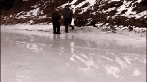 Прикол на зимней рыбалке