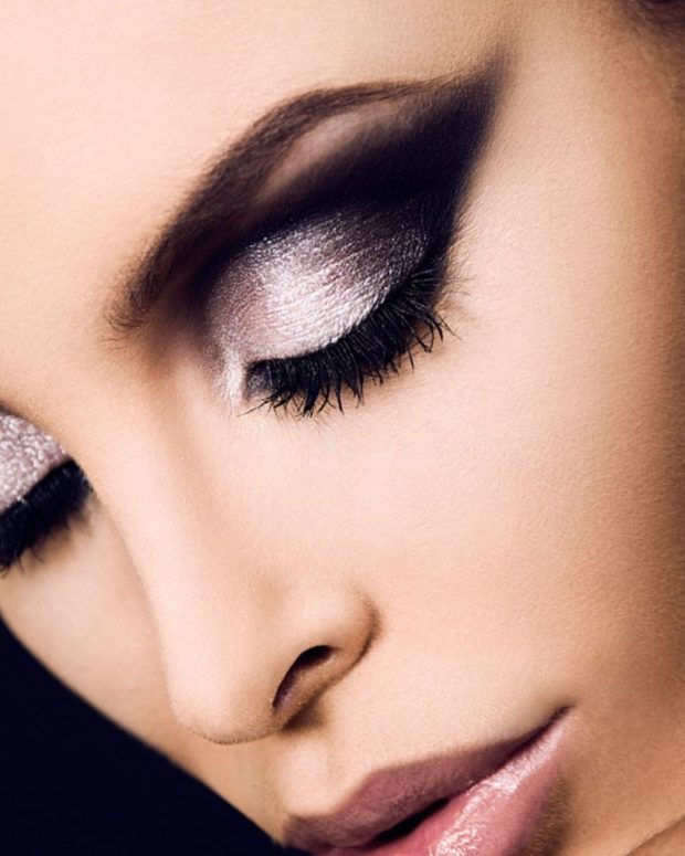 Яркий макияж