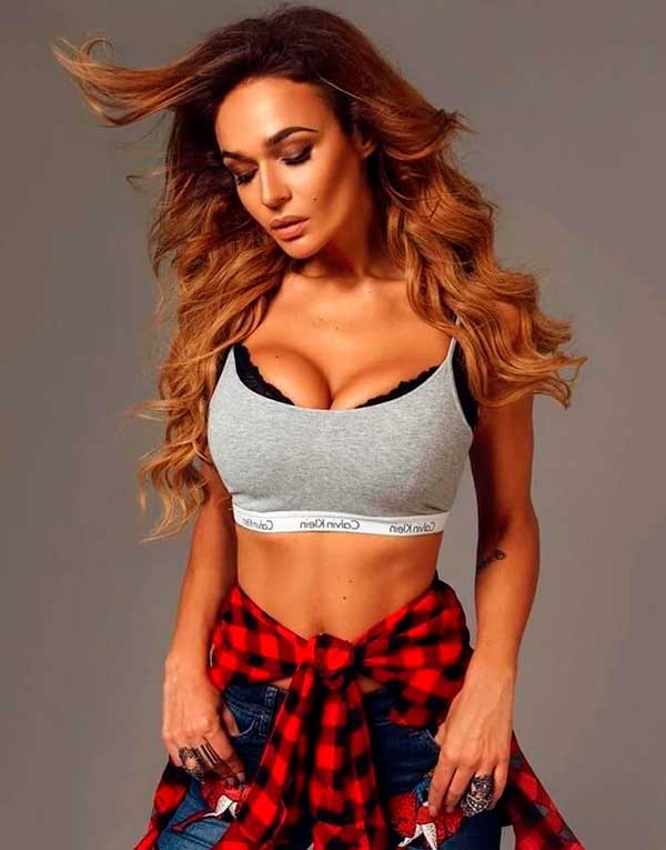 Алёна Водонаева