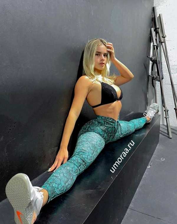 шикарная женская растяжка