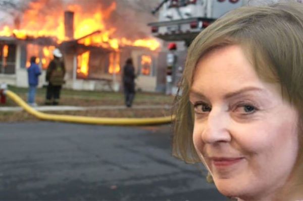 Лиз Трасс приколы и мемы